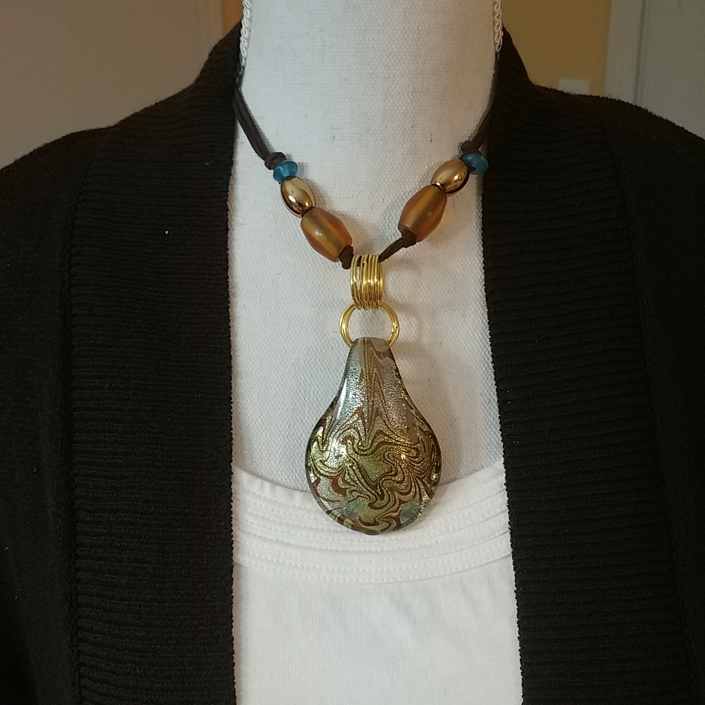 Dressbarn Choker Pendant Necklace Nwt